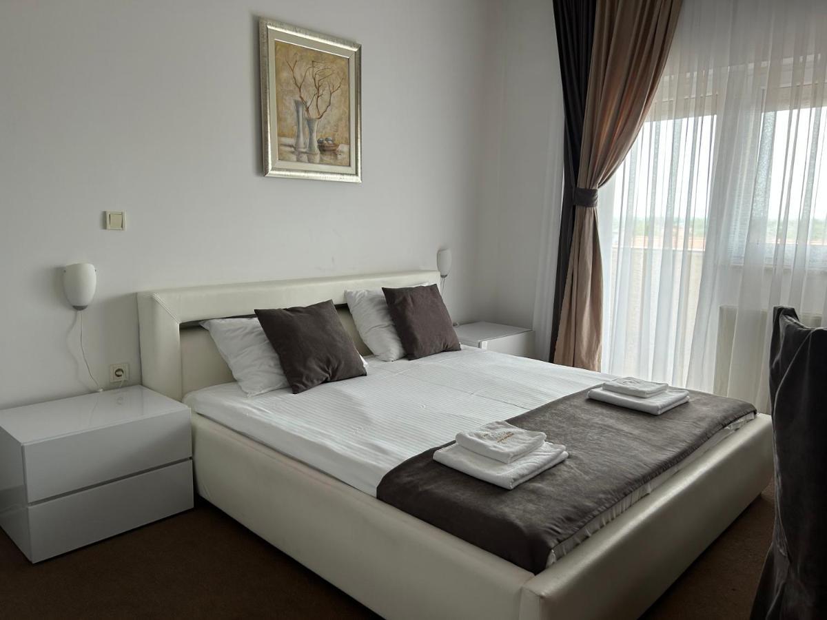 Rooms Elez Sesvete Buitenkant foto